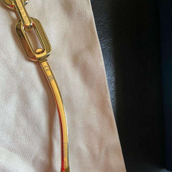 100% Authentic LV Edge Large Square Sunglasses**** Case and felt included - Picture 8 of 8